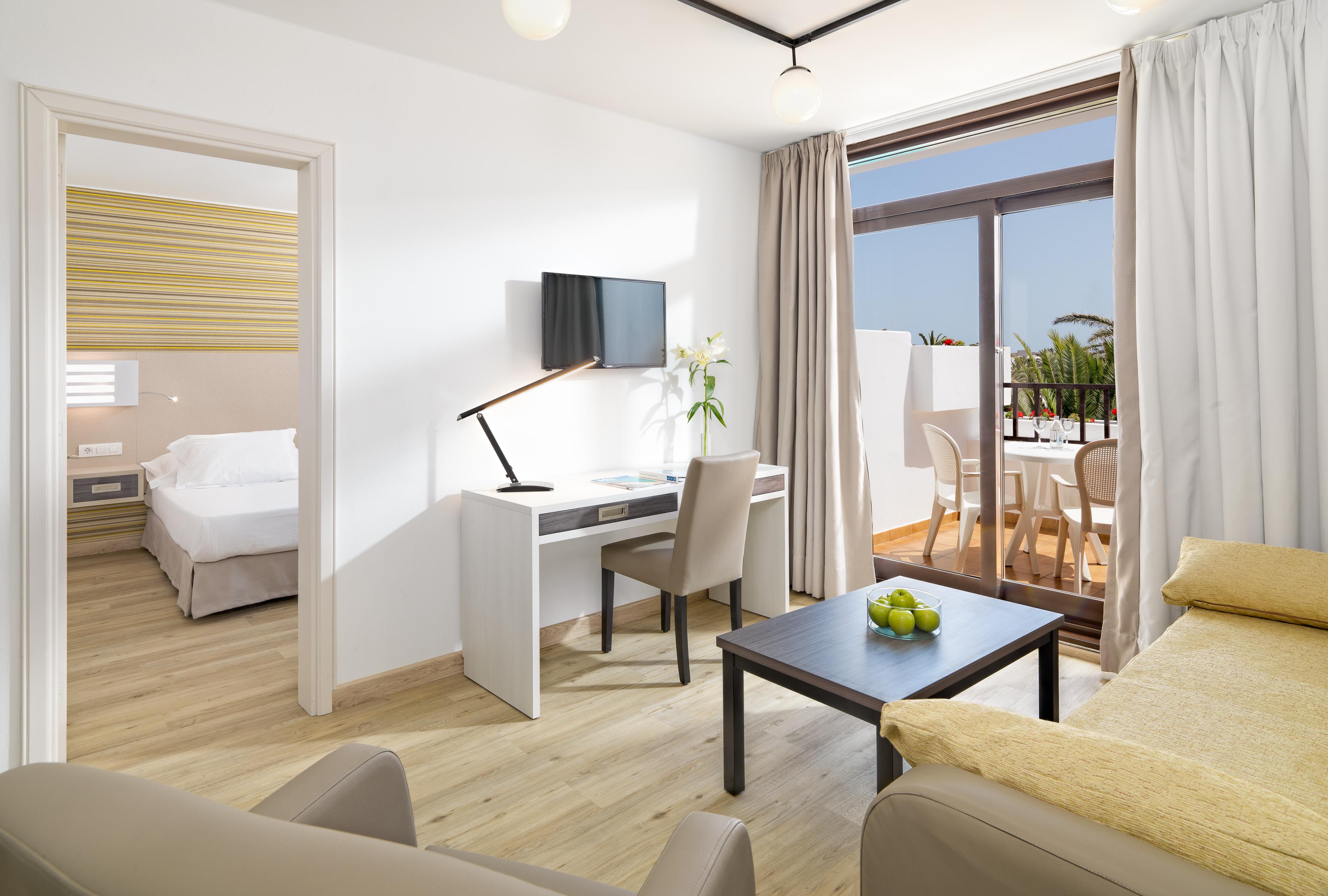 H10 Suites Lanzarote Gardens Costa Teguise Exteriör bild