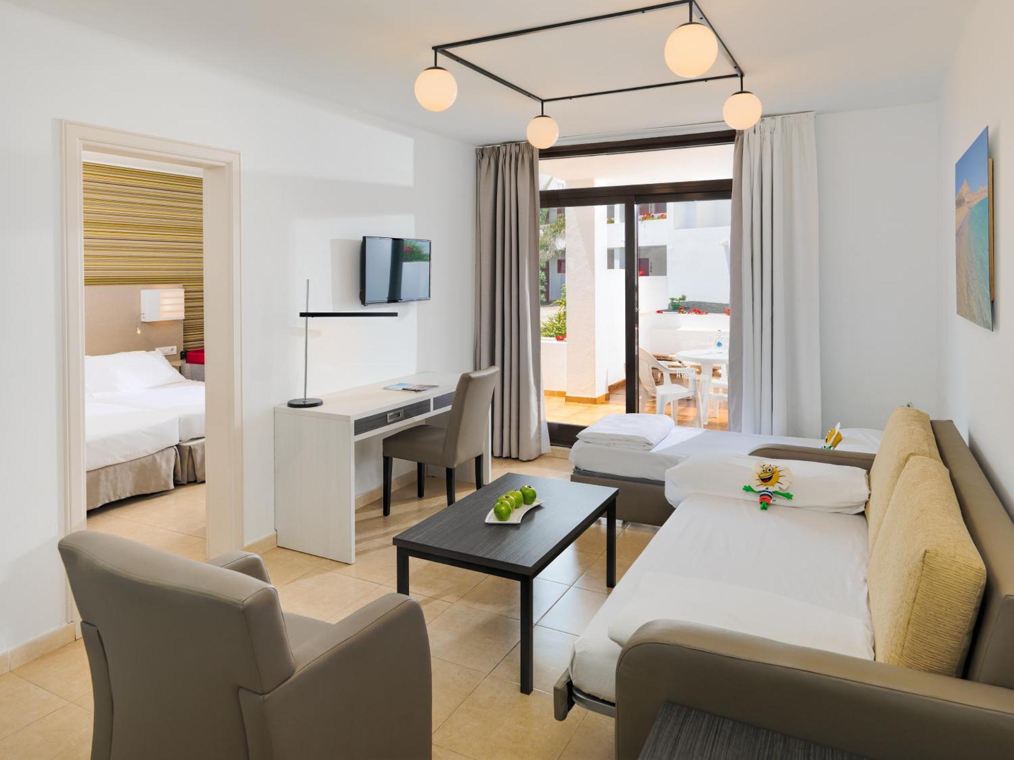 H10 Suites Lanzarote Gardens Costa Teguise Exteriör bild