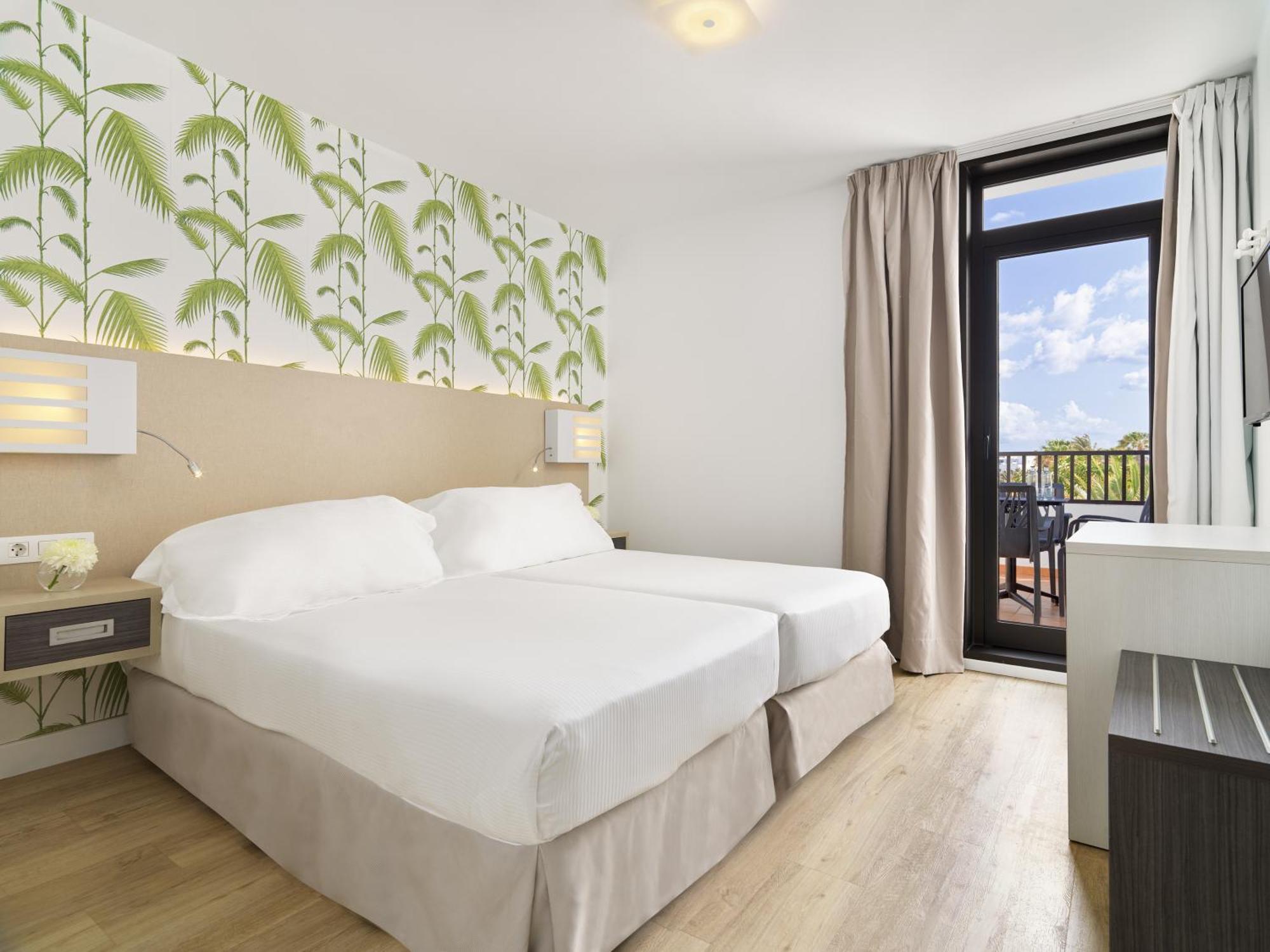H10 Suites Lanzarote Gardens Costa Teguise Exteriör bild